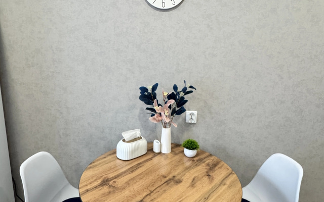 V Novom Dome Flat
