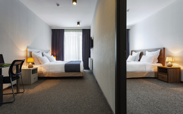Auroom Resort Hotel