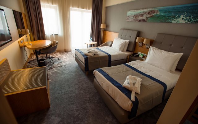 Отель Holiday Inn Aktau - Seaside, IHG Hotel