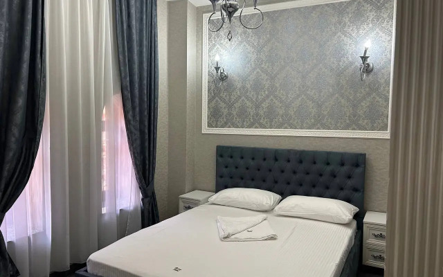 Отель Roma Yerevan & Tours