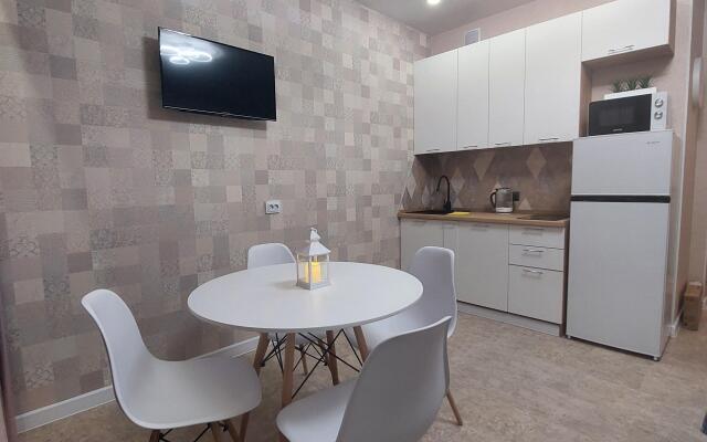 Квартира Уютная квартира-студия с видом на Бугринский мост