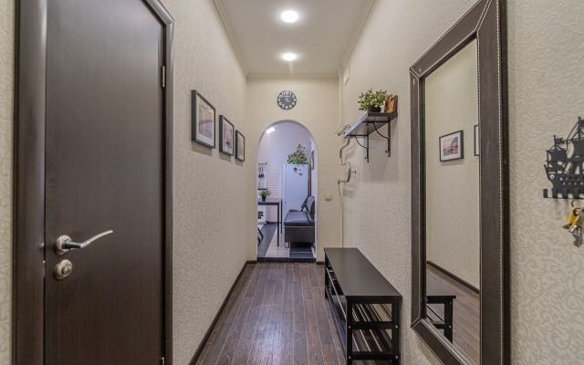 Апартаменты Двухкомнатные апартаменты в центре на Марата