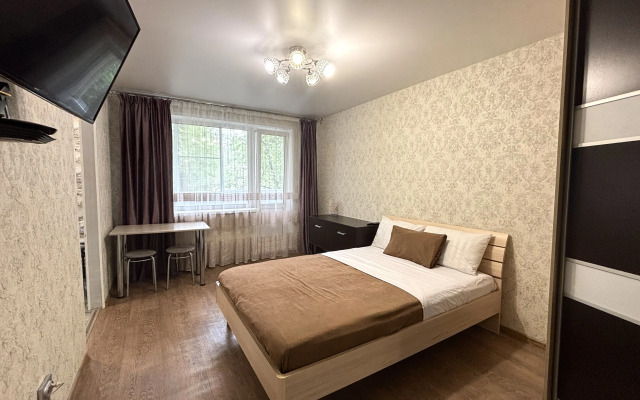 BestHome Idealnaya Kravtira Dlya Komandirovok Do 6 Gostey Flat