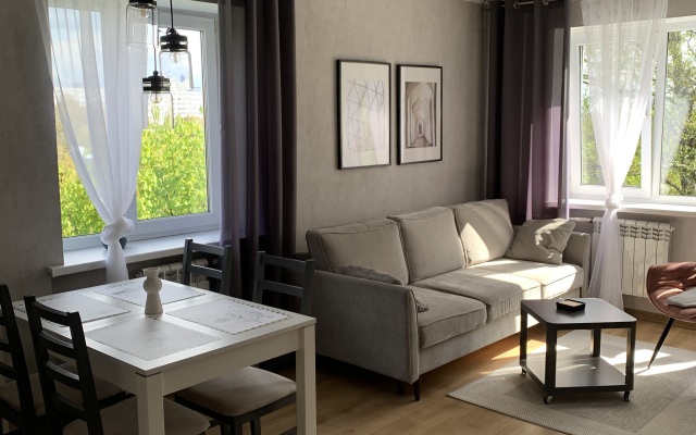 V Tsentre S Vidom Na Ozero Flat