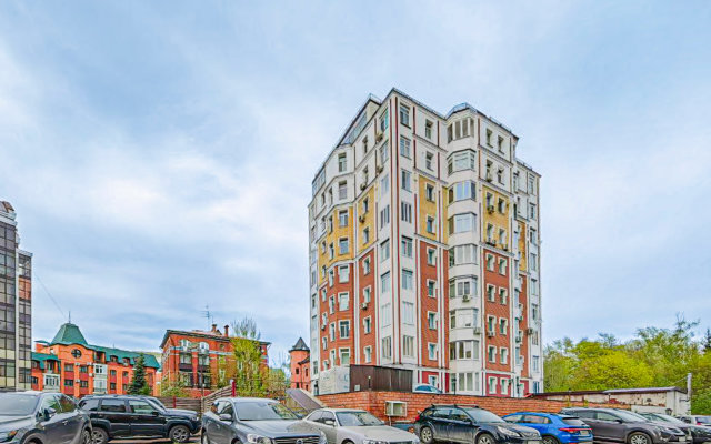 Rustic Luxe in Heart of Kazan Flat