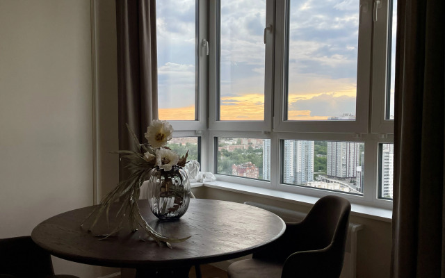 With a view on the 25th floor Flat
