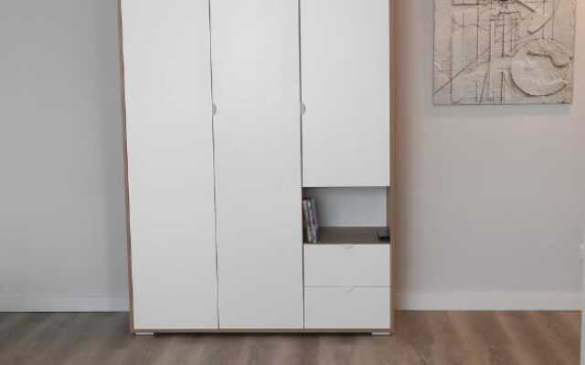 Uyutnaya 3-Kh Komnatnaya Kvartira Flat