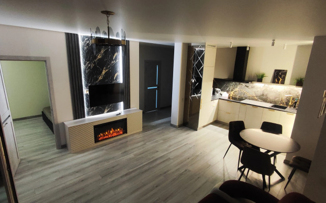 Premium Flat