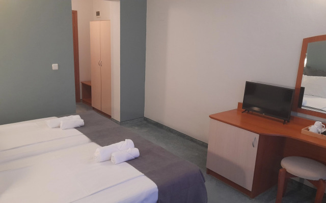 Отель Saga Ravda