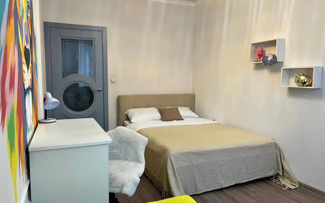 Eksklyuzivnye GALAAPART u Parka Pobedy Apartments