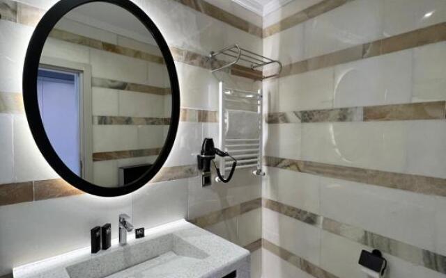 MQ Suites