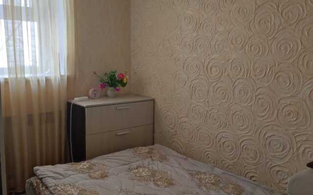 Na prospekte Kirova 54 Flat