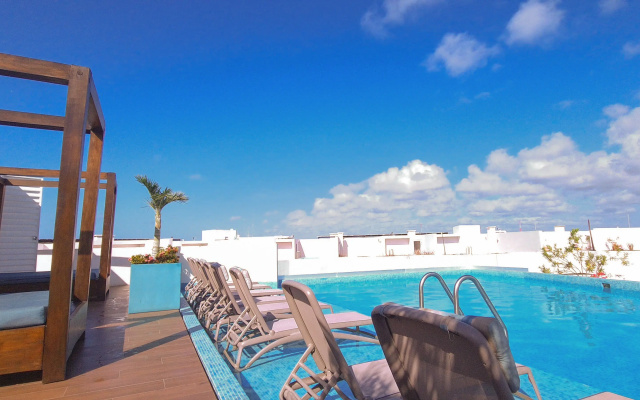 The Gallery by Riviera Rentals Apartments
