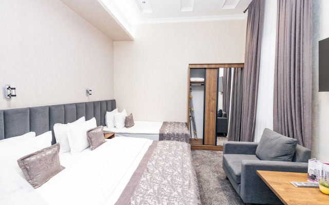 Safir Hotel
