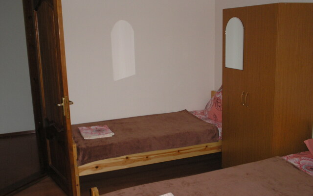 Lidiya Guest House