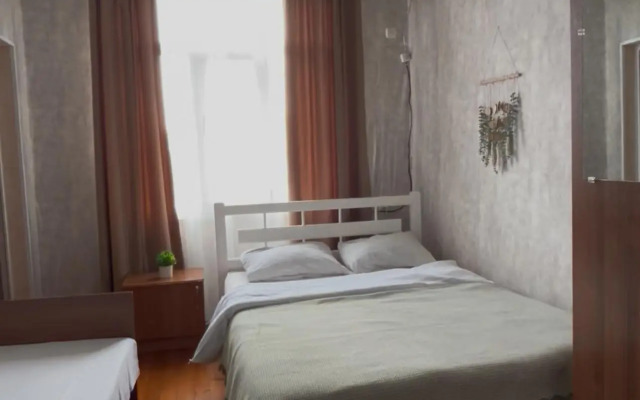 U Khanumy Guest House