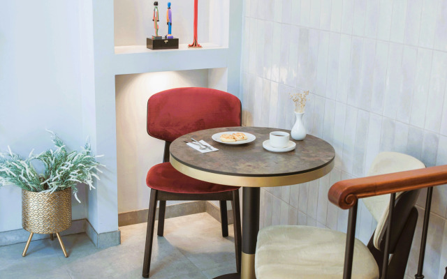 Smart and Simple Hotel Karakoy