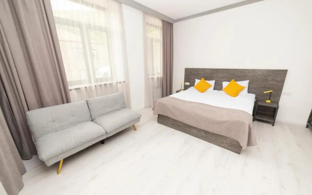 Popock Goris Guest House