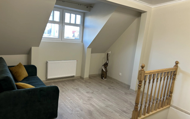 Dvukhyarusnaya Turgeneva 9A Flat