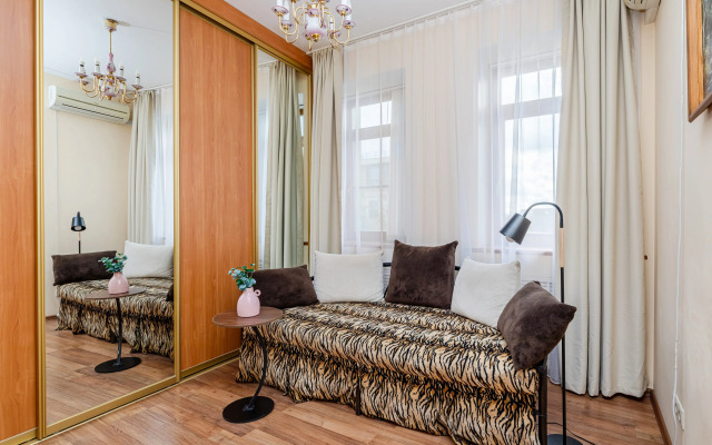 Квартира Уютная трехкомнатная в центре