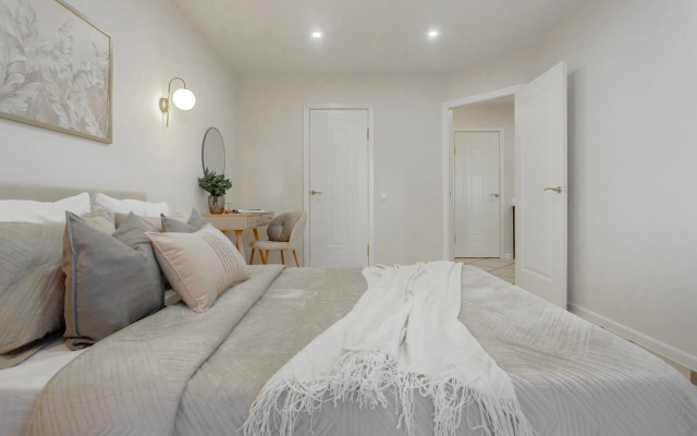 Magiya Sveta V Tsentre Rostova Flat