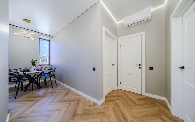 Квартира Дизайнерская Трехкомнатная Квартира