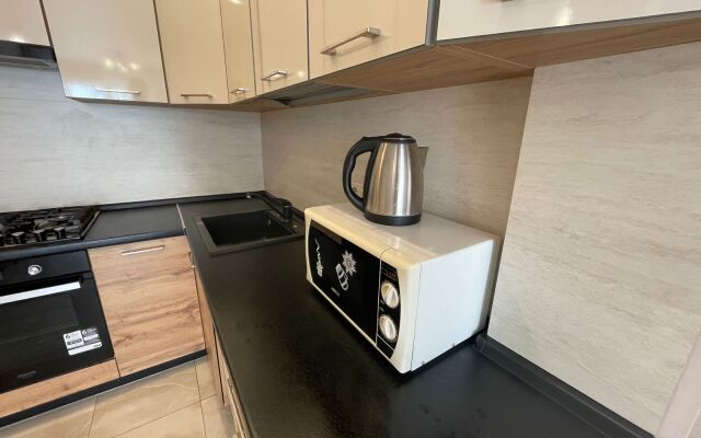 2-Kh Apartamenty Na Chkalova 18 Ryadom S Pl. Pobedy Flat