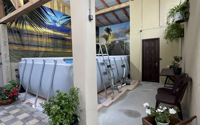 Polina Guest House