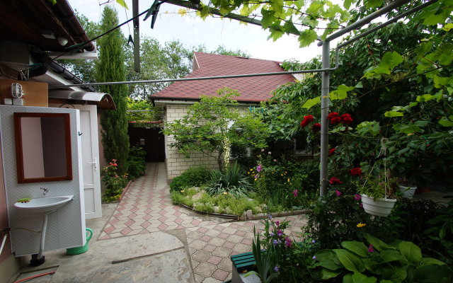 Na Kalinina Feodosiya Guest House
