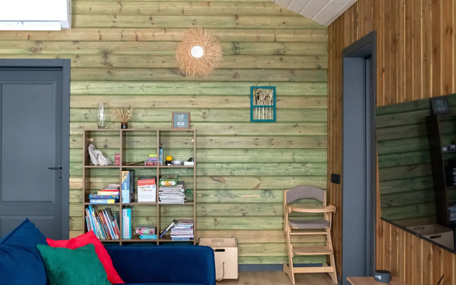 Zeleny Lug Private house