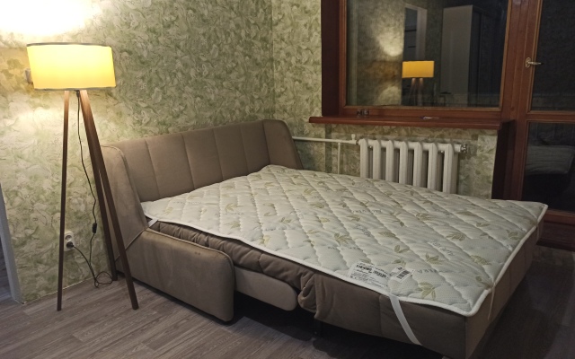 V Paratunke Ryadom Bassejn Flat