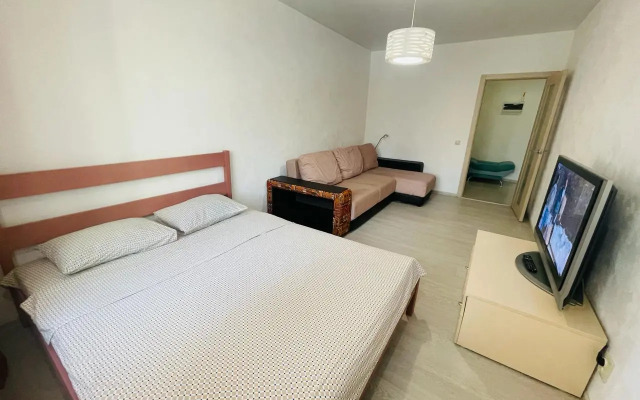 Na Vrubelya 15 Flat