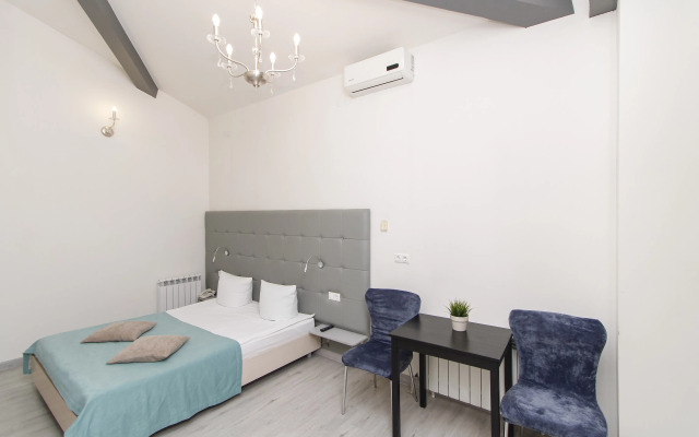 Апартаменты с двуспальной кроватью и кухонной зоной №3