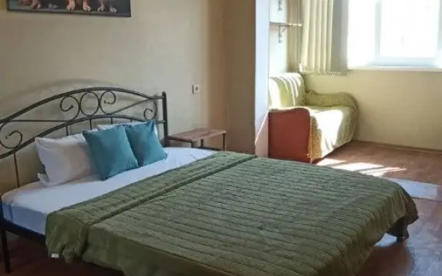 Квартира на Октябрьской революции