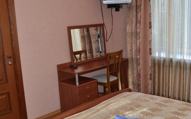 Квартира в Доме над Рестораном Тундра