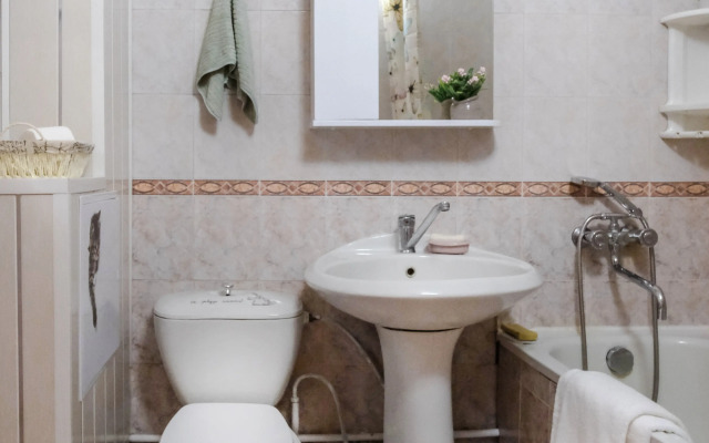 Sutkiru V Razvitom Zhilom Mikrorayone Flat
