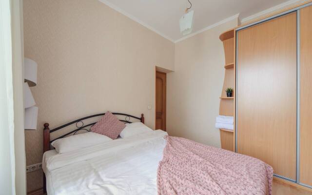 3-komnatnye HomeApart K. Marksa, 25 Apartments