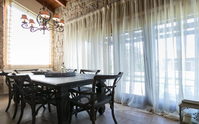 Inuit I Luxury Pool Sani Villa