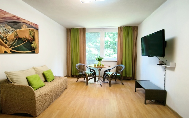 Апартаменты Двухкомнатные Зеленый Двор Беседка Центр