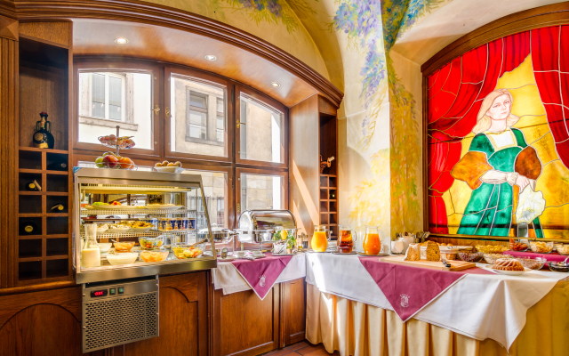 The King Charles Hotel