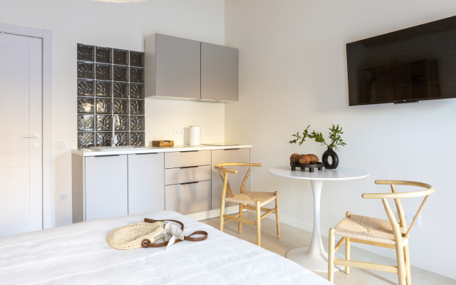 Tropics by Pavlov Apartments