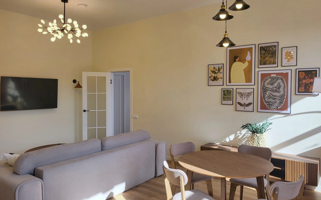 Квартира двухкомнатная с видом на Канал Грибоедова