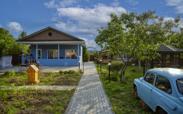 Частный дом с террасой Василек