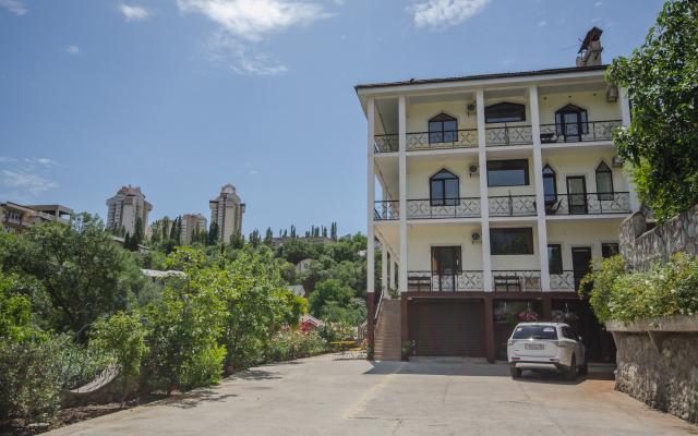 Karina Guest house