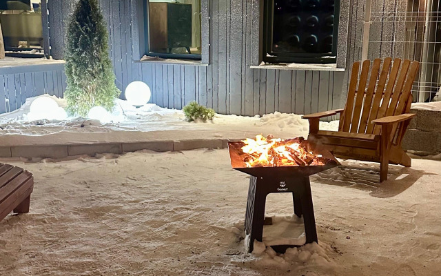 Частный дом у озера