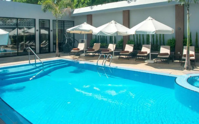 Отель Novotel Cairo El Borg