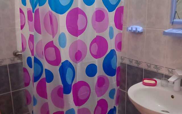 Гостевой Lом Домик в Бугазе