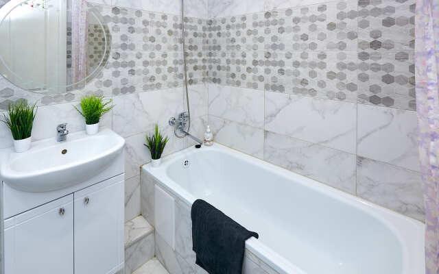 Квартира с балконом на Артюшкова 15