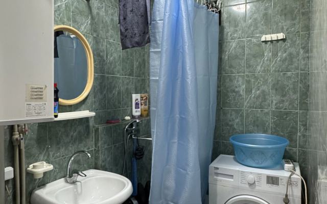 3-Kh Komnatnaya Kvartira V Tsentre Gagry Flat