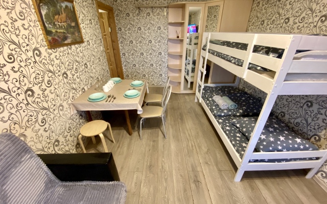 Dvukhkomnatnaya v Poselke Kalininets, Ulitsa Fabrichnaya Flat